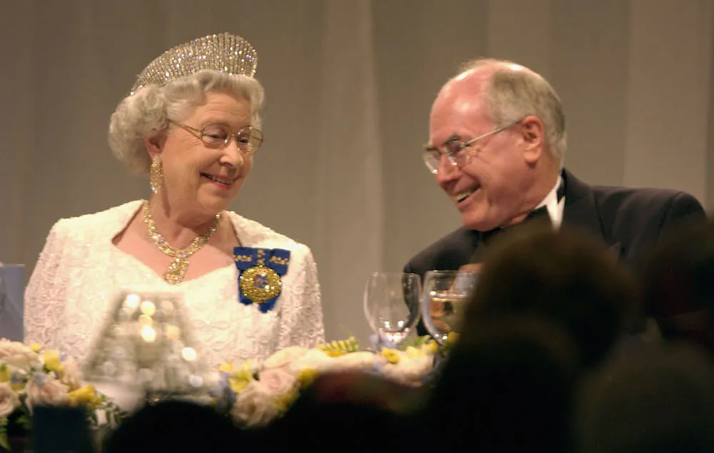 Queen-Elizabeth-II-and-Dinner-Conversation-Rules-33253-90205.jpg