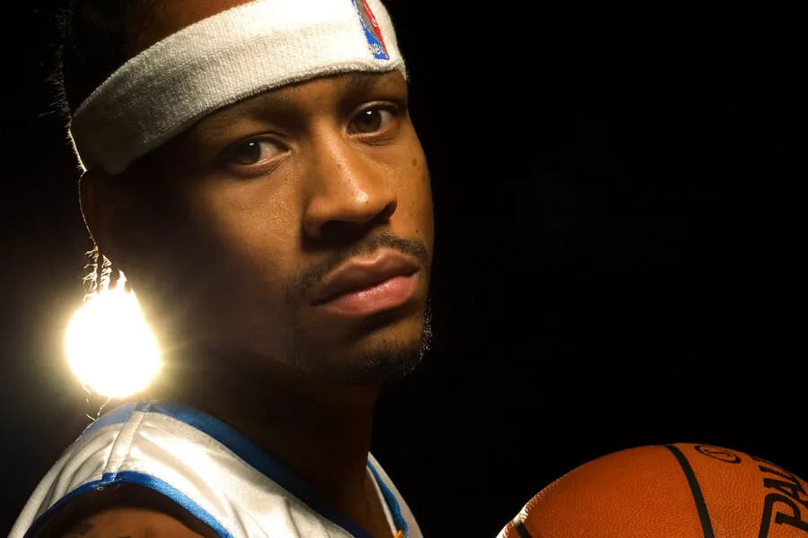 allen iverson signed a massive contract wuith the 76ers