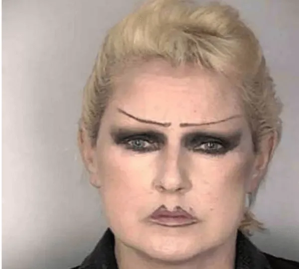 Evil-Eyebrows-Makeup-Fail-25492-47146.jpg