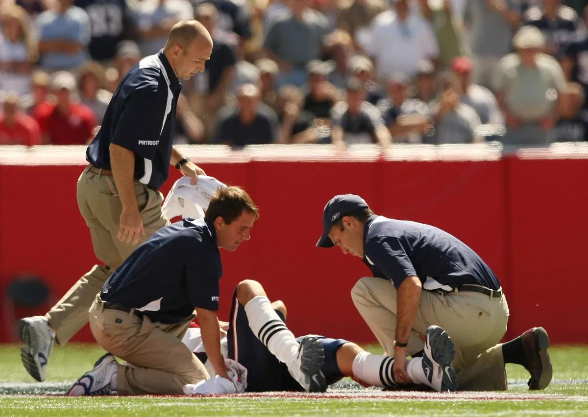 tom brady injury