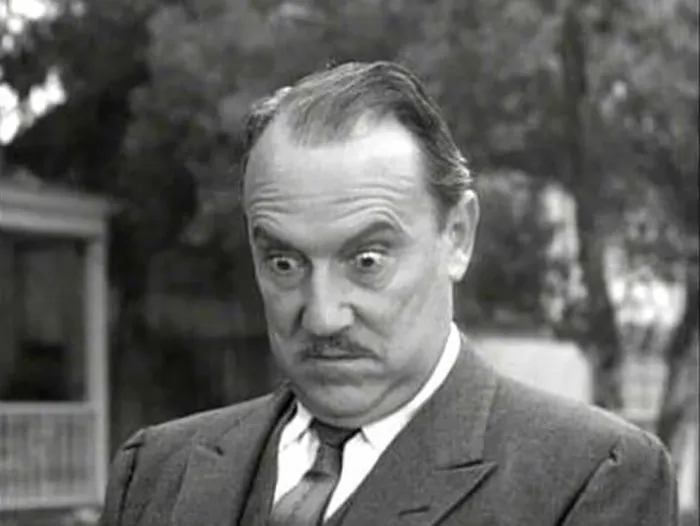 Gale-Gordon-in-suit-outside.opt392x294o00s392x294-80199