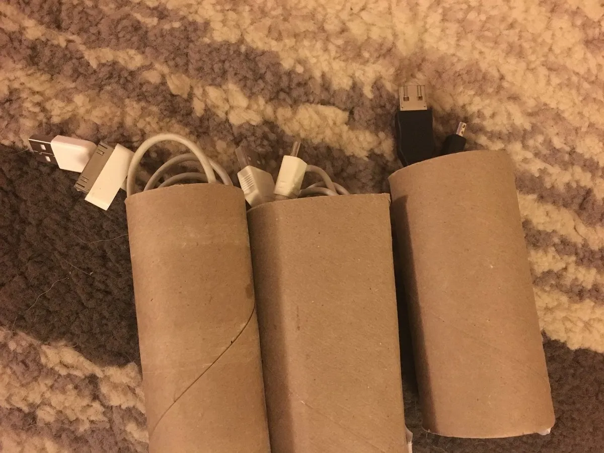 use paper tubes to store cables