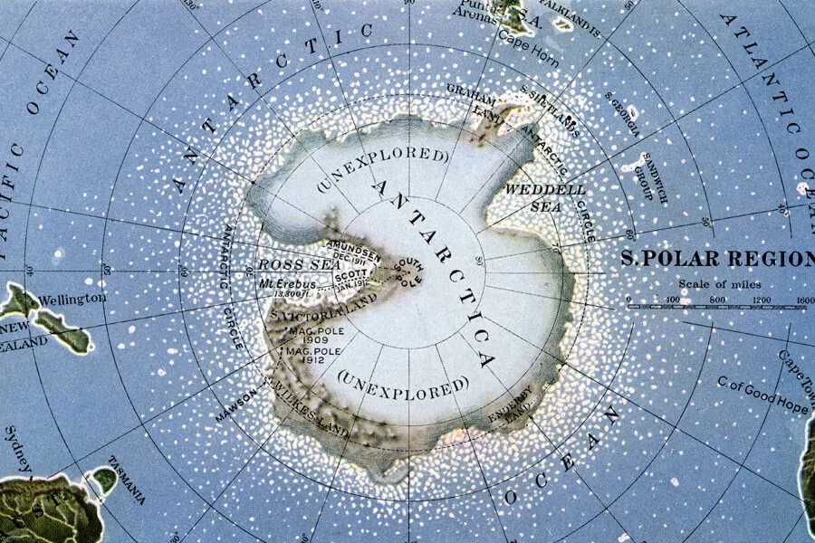 lines-of-latitude-and-longtitude-antarctica