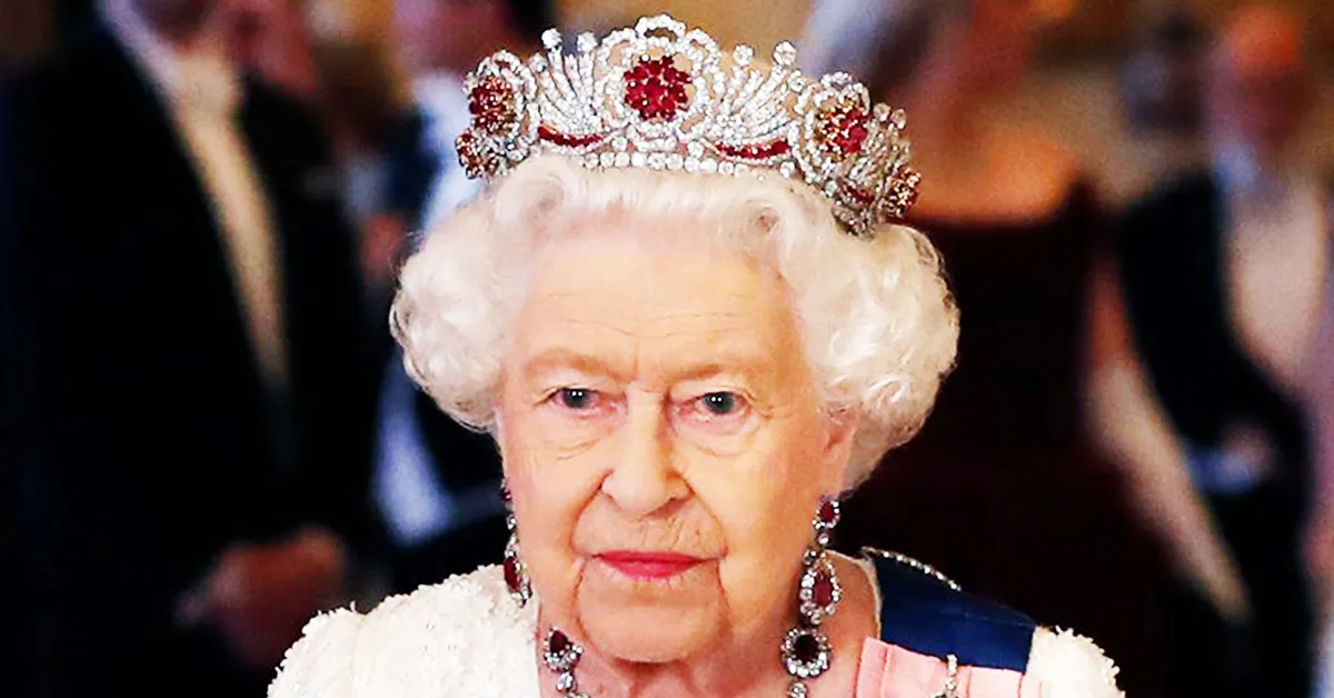 queen elizabeth wore this ruby tiara designed to ward off illness while meeting donald trump at the 2019 state banquet dinner in the united kingdom