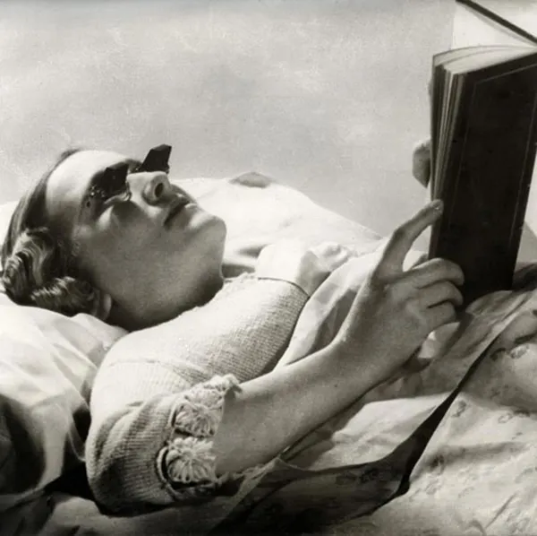 Reading-in-Bed-Glasses-1-35994
