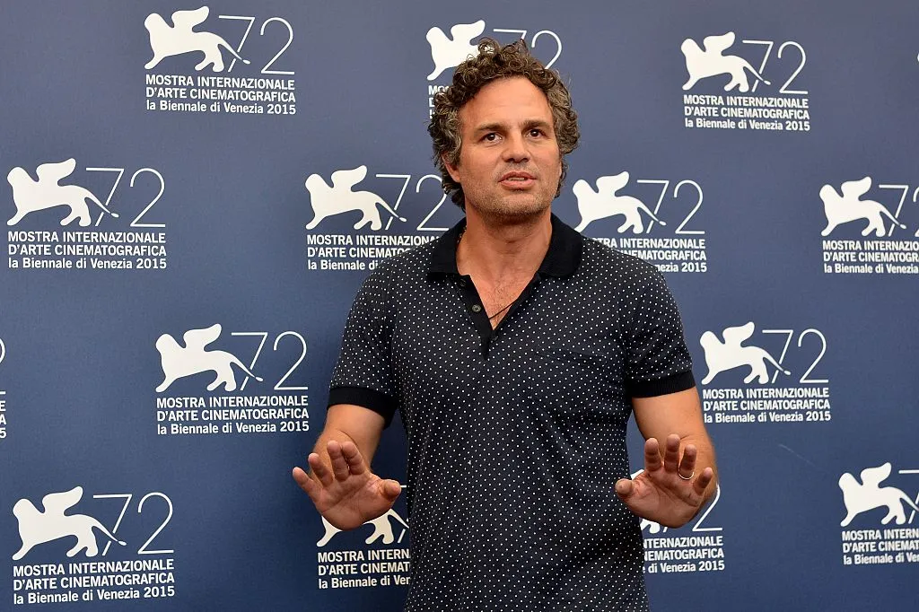 GettyImages-486314078 US actor Mark Ruffalo poses during the photocall of the movie 