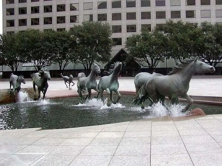 horse-fountain-21306-83086
