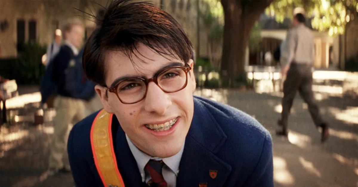 jason schwartzman with glasses and braces in a school uniform in rushmore