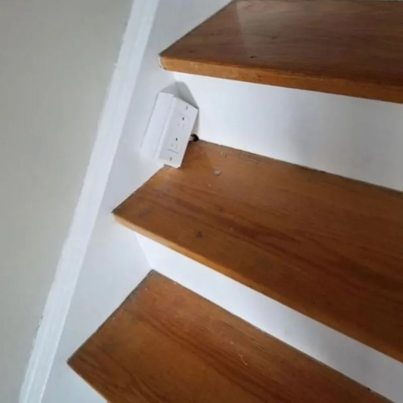 stair outlet for midwalk charging