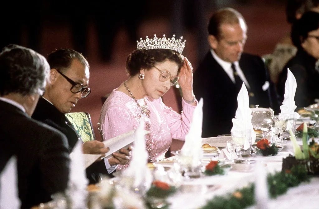 Queen at a dinner 