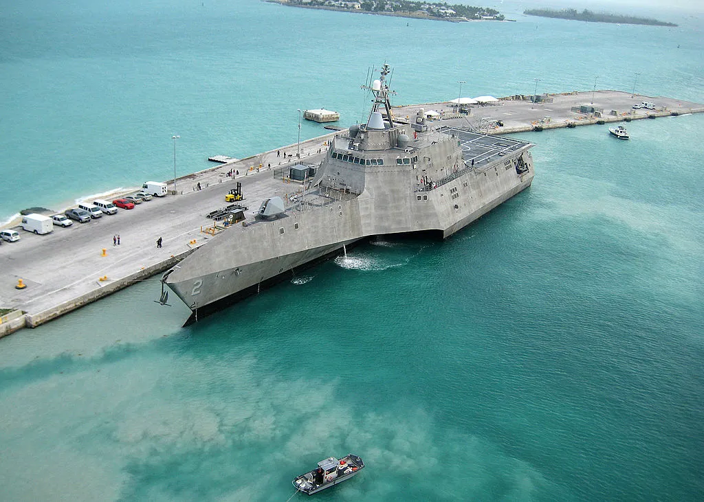 USS Independence LCS-2-98128091