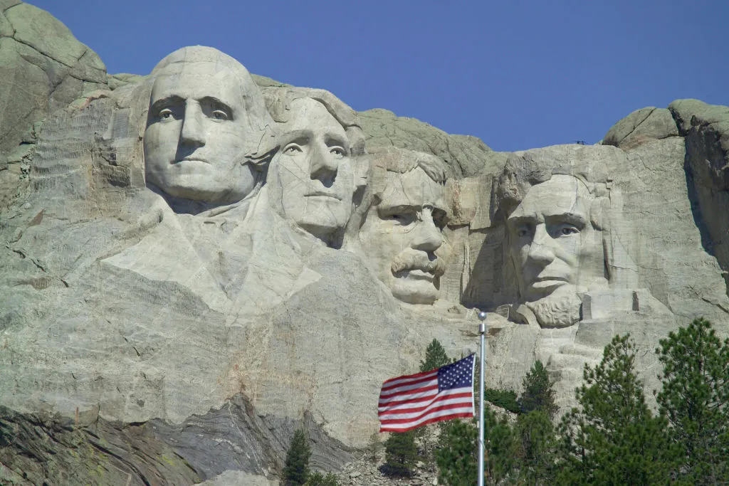 Carved faces of presidents at Mount Rushmore 