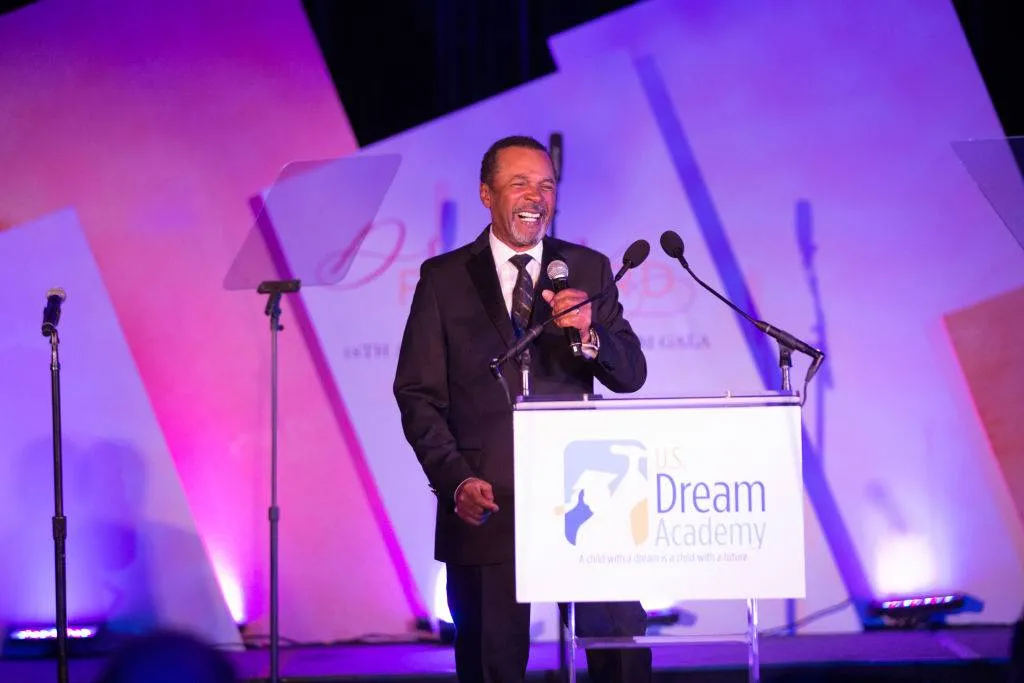 Clifton Davis onstage 18th Annual Power Of A Dream Gala