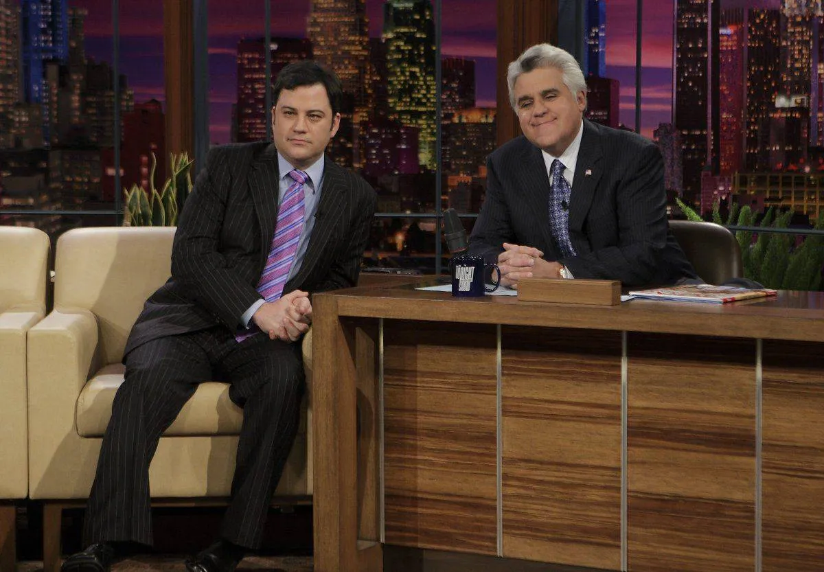 jimmy kimmel and jay leno posing for a photo