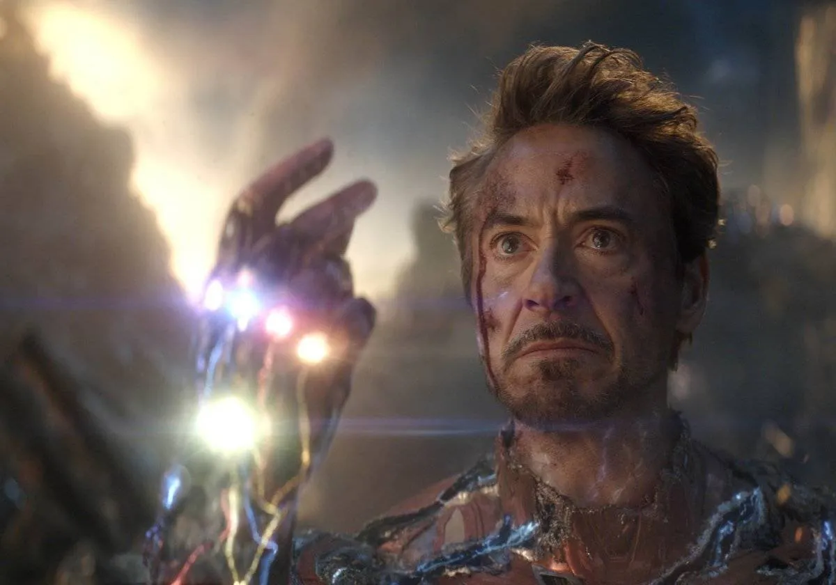 Peter Parker Saying Goodbye To Tony Stark In Endgame