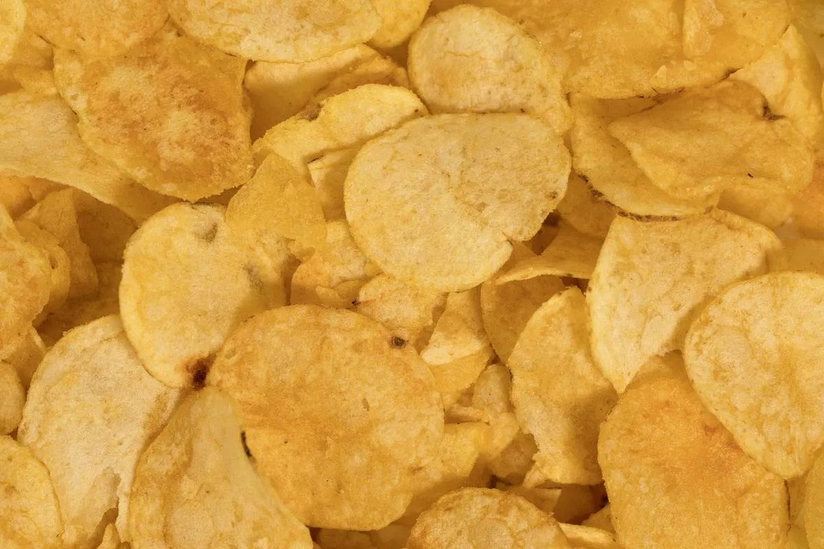potato chips on display