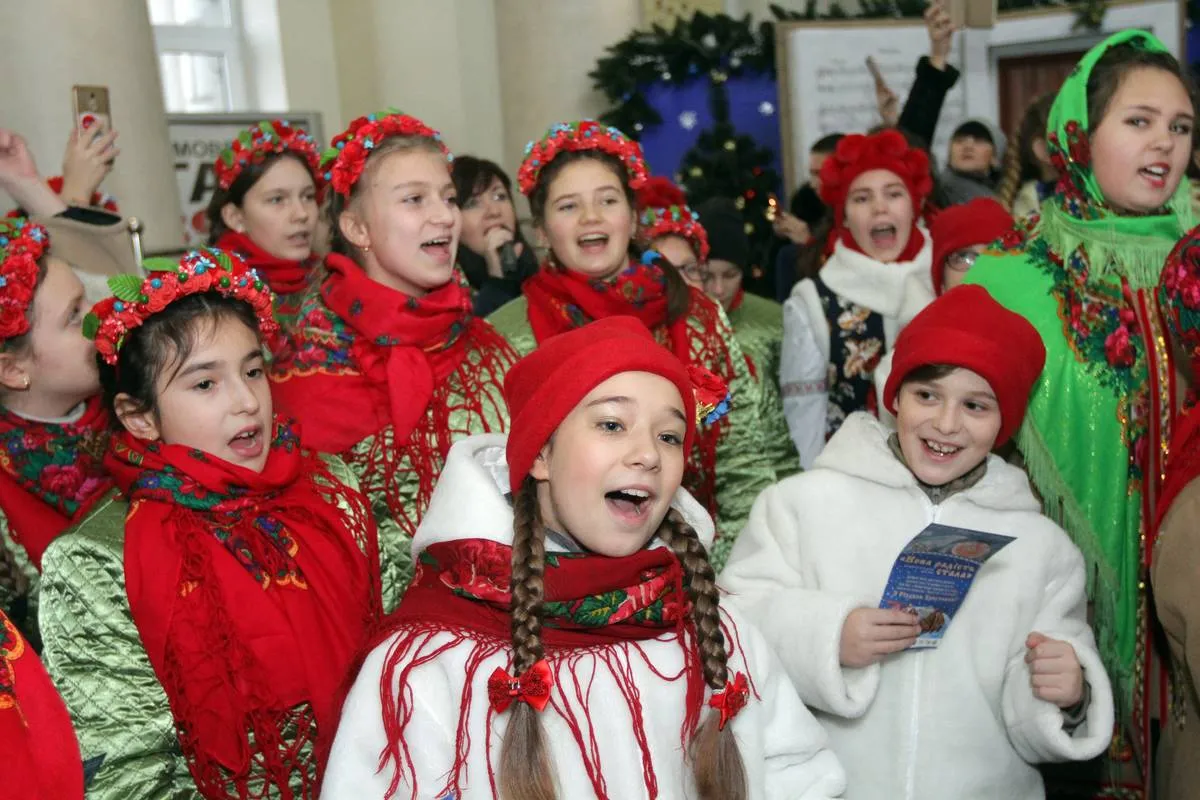 Christmas Caroling Comes From Wassailing