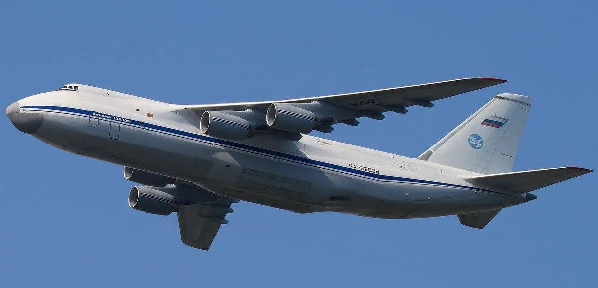 An-124-100-68928