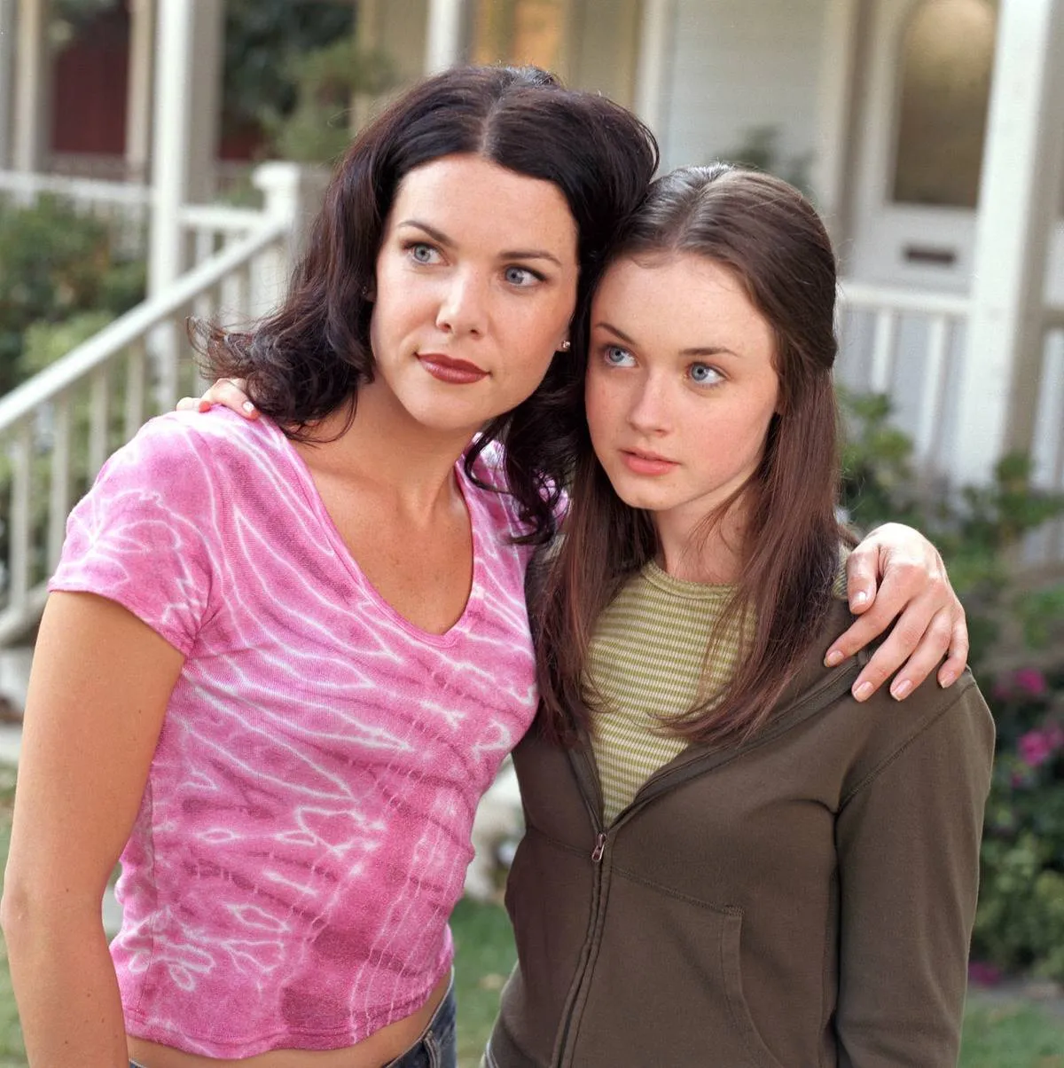 Alexis Bledel And Lauren Graham Brought Gilmore Girls To An End