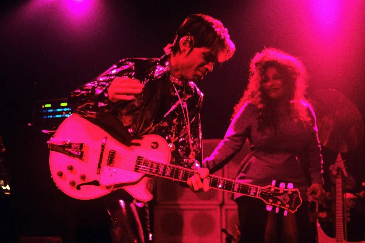 Prince and the New Power Generation featuring Chaka Khan and Larry Graham Live Irving Plaza