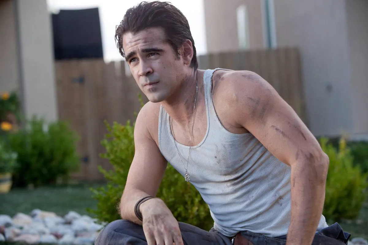 Colin Farrell with dirt on his arm in fright night