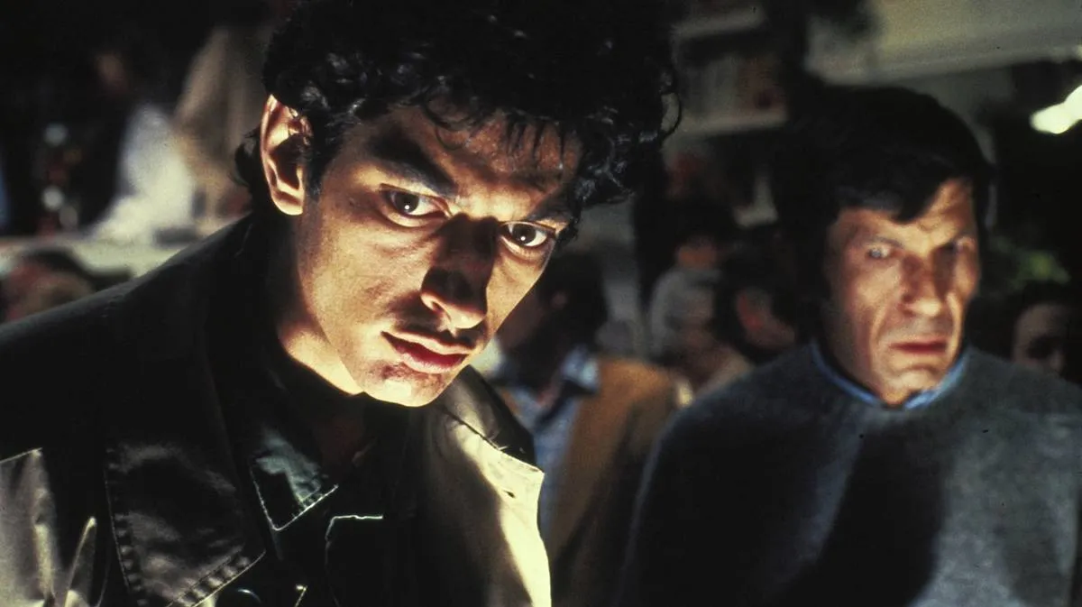 Jeff Goldblum and Leonard Nimoy in invasion of the body snatchers