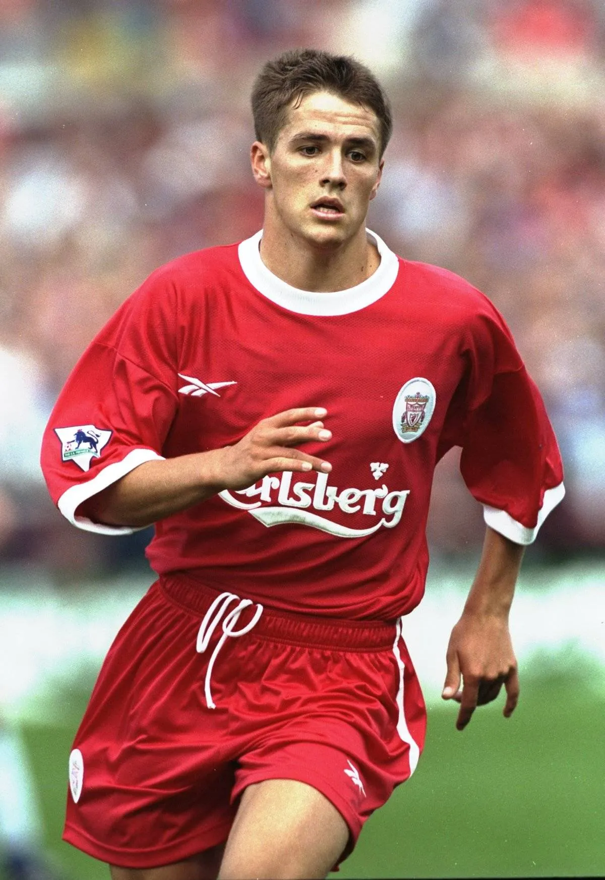 Michael Owen of Liverpool on a run during the pre-season Carlsberg Trophy Final game against Leeds United at Lansdowne Road in Dublin, Ireland