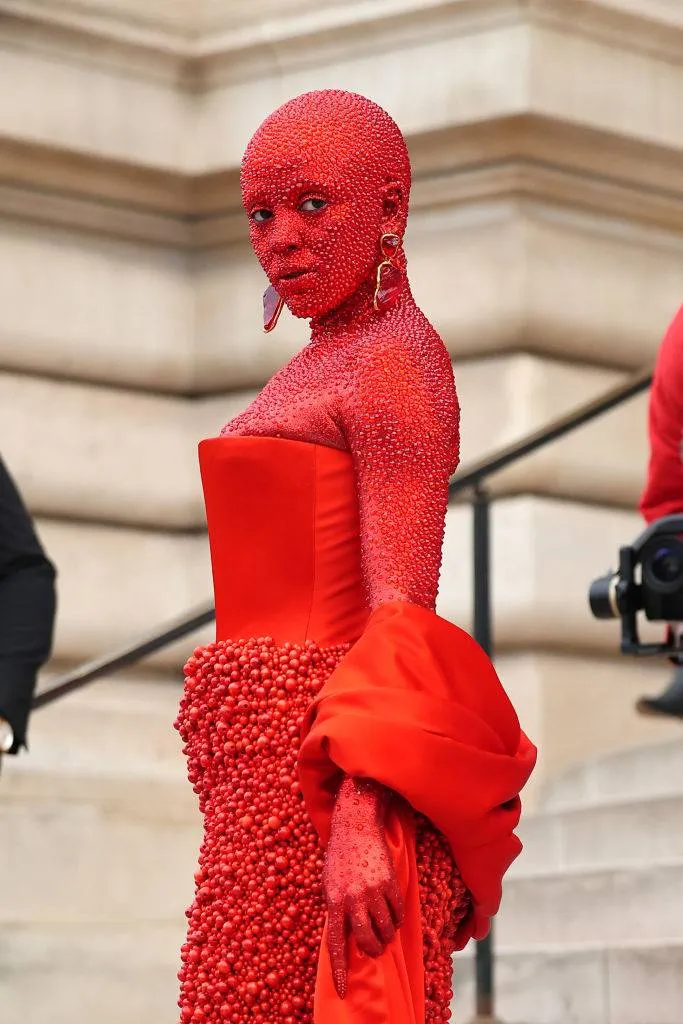 doja cat completely covered in red jewels